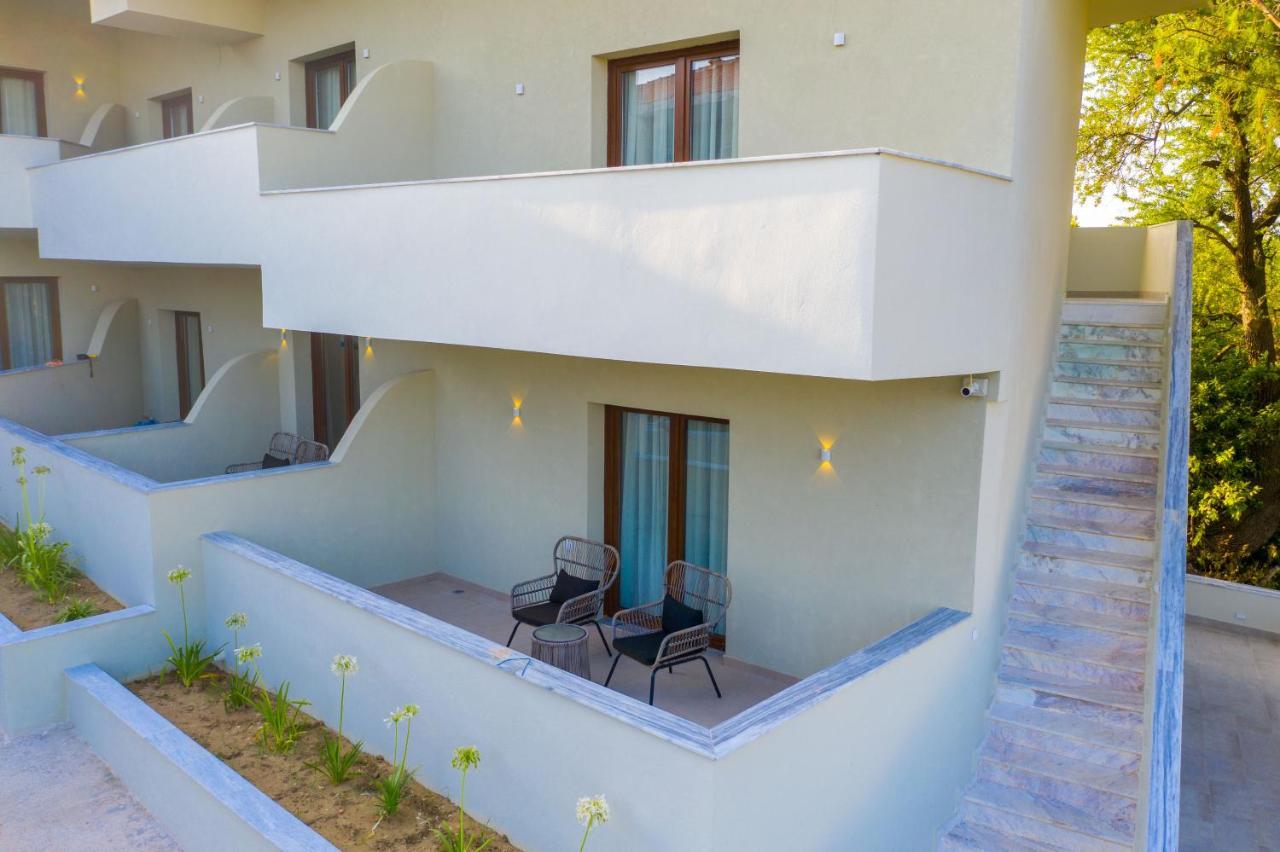 Rigas Supreme Hospitality Aparthotel Afytos Exterior photo